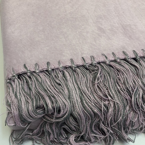 Pure Fiber Luxurious Reversable Throw New - Picture 7 of 9